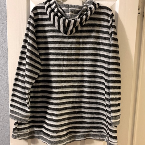 Lark Lane 3x hooded top - Picture 4 of 8